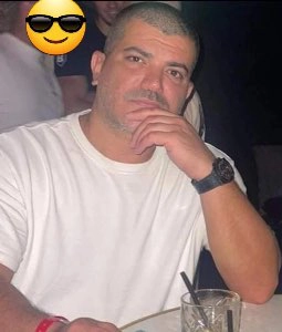 גבר לעניין