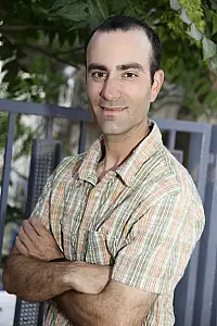 דרורי