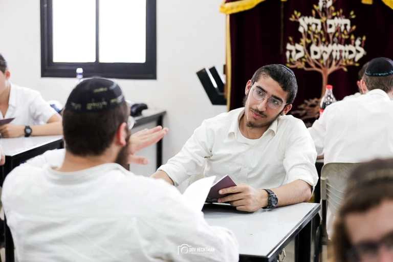 מנדי