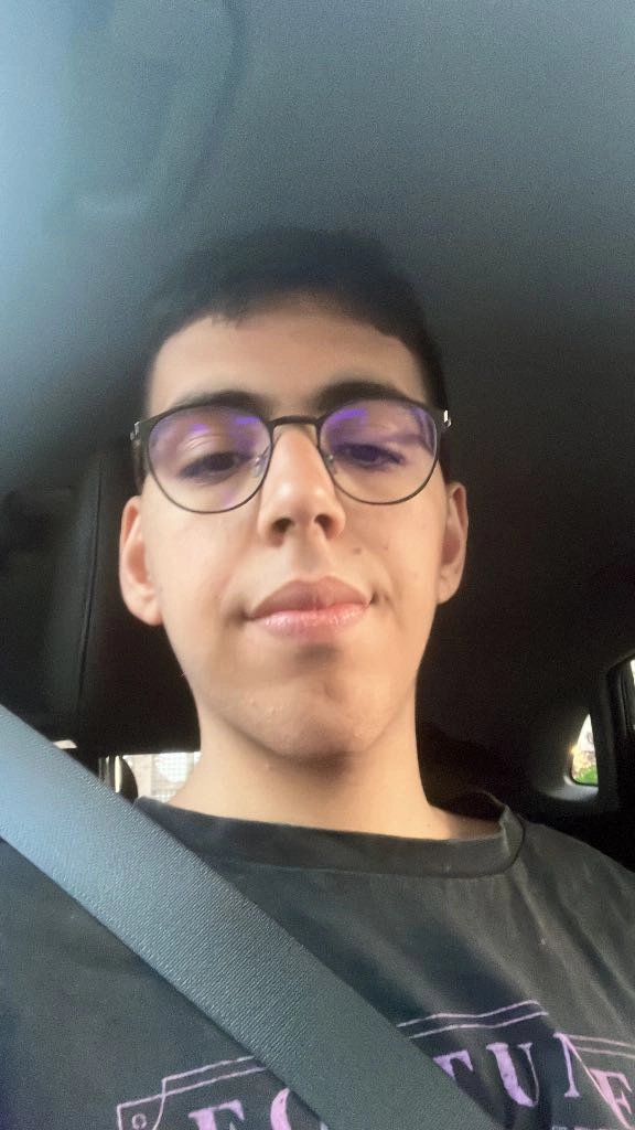 אורי