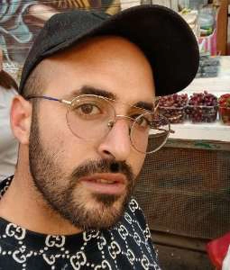 ליאור