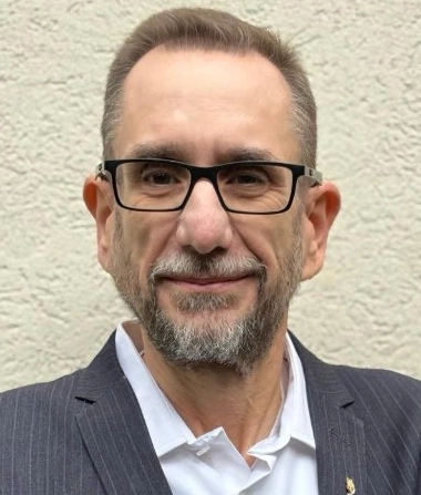 Ezi