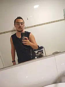 עמית